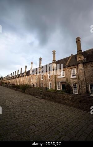 Häuser in Vicar's Close in Wells, Somerset die älteste reine Wohnstraße in Europa. Stockfoto