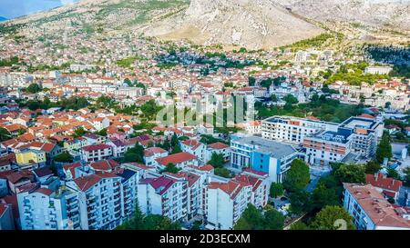 Panoramablick auf Mostar, Bosnien und Herzegowina. Stockfoto