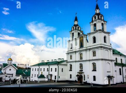 Die Heilig-Geist-Kathedrale in Minsk, Weißrussland, ist dem Heiligen Geist geweiht. Es ist die zentrale Kathedrale der weißrussischen orthodoxen Kirche. Stockfoto