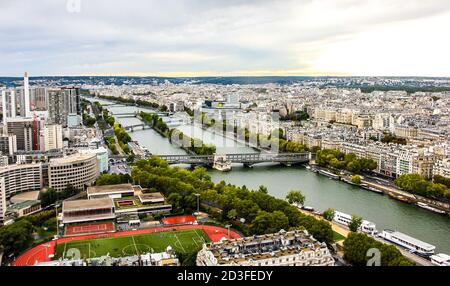 Panorama von Paris, Blick vom Eiffelturm. Frankreich Stockfoto