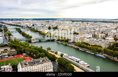 Panorama von Paris, Blick vom Eiffelturm. Frankreich Stockfoto