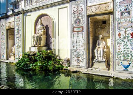 Fassade des Sommerhauses von Papst Pius IV Loggia Casino in den Vatikanischen Gärten, Italien Stockfoto