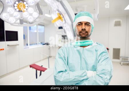 indischer Arzt oder Chirurg im Krankenhaus Stockfoto