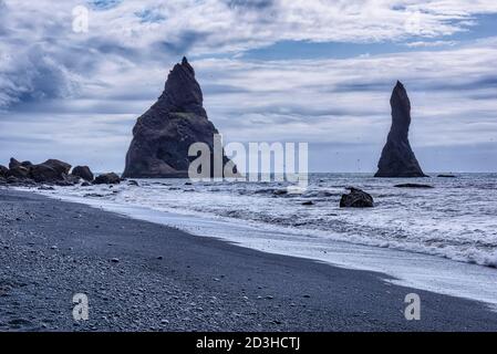 DER Black Sand Beach in Island - einer der Berühmte Landschaft In Island Stockfoto