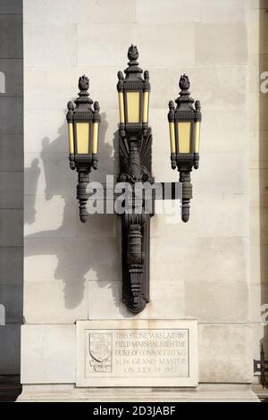 London, England, Großbritannien. Freimaurerhalle (Hauptquartier der Vereinigten Großloge von England und des Obersten Großkapitels der Königlichen Bogenfreimaurer von England. Toller Qu Stockfoto