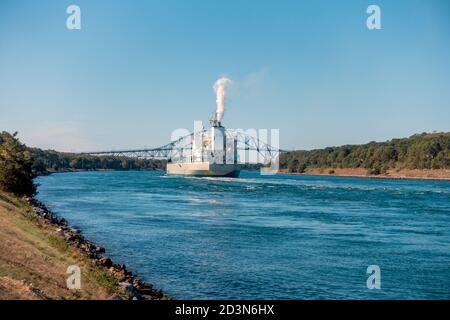 Irving Oil Company Tankschiff New England im Kap Kabeljau-Kanal Stockfoto