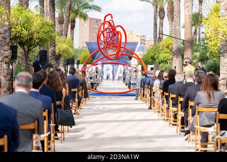 Valencia, Valencia, Spanien. Okt. 2020. Denkmal als Tribut an die Opfer von Covid-19 im Umbracle in der Stadt der Künste und Wissenschaften von Valencia am 8. Oktober 2020. Quelle: Xisco Navarro/ZUMA Wire/Alamy Live News Stockfoto