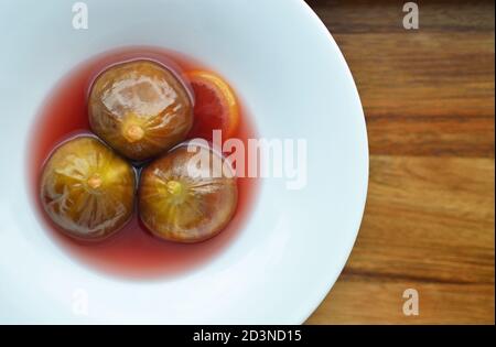 Draufsicht von Feigen in Sirup Dessert Stockfoto