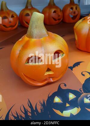 Typisches Objekt der halloween Party ein gearbeiteter Kürbis Stockfoto