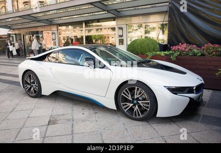 BMW i8 Auto in Budapest Stockfoto