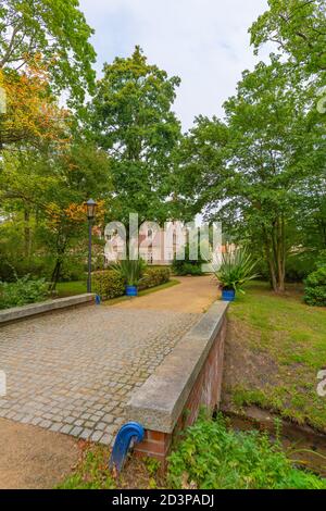 Cavalier-Haus oder Cavalier-Haus heute ein Restaurant, Fürst Pückler Landschaftspark und Schloss Branitz, Cottbus, Brandenburg, Ostdeutschland, Europa Stockfoto