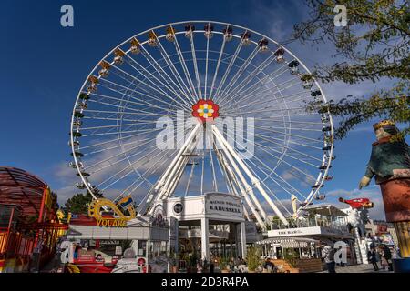 Riesenrad im Vergnügungspark im Prater, dem Wurstelprater in Wien, Österreich, Europa Riesenrad im Prater oder Wurstelprater, amusemen Stockfoto