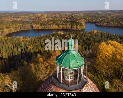 September 2020 - Solowki. Kirche-Leuchtturm auf dem Gipfel des Mount Sekirnaya. Russland, Archangelsk Region Stockfoto