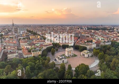 Blick vom Torre Branca, Branca-Turm, auf den Arco della Pace, Parco Sempione, Mailand, Lombardei Stockfoto