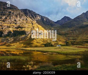 Lochs, Glens, Mountains - Glen Coe in Schottland hat mehr beeindruckende Naturwunder in einem kleinen Gebiet als die meisten. Stockfoto