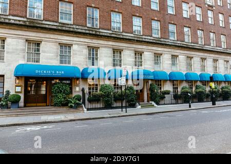 London, Großbritannien - 23. November 2017: Corrigan's Mayfair Dickie's Bar Corrigan's Mayfair Stockfoto