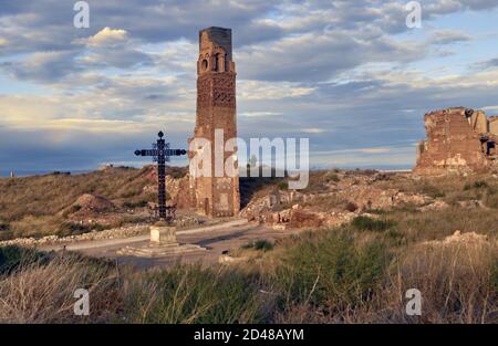 Aufnahme der Ruinen der Belchite Altstadt in Spanien Stockfoto