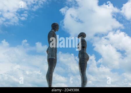 Batumi Georgia 25. Juni 2017: Bewegte Skulptur Ali und Nino am Ufer in Batumi. Sehenswürdigkeiten in Batumi. Stockfoto