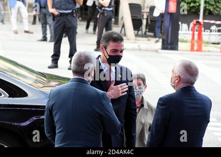 Barcelona, Spanien. Oktober 2020. König Felipe VI mit dem Präsidenten der Regierung Pedro Sanchez Barcelona New Economy Week in Barcelona 09. Oktober 2020 Quelle: CORDON PRESS/Alamy Live News Stockfoto