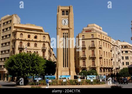 Blick auf den Uhrturm in der Innenstadt von Beirut. Stockfoto