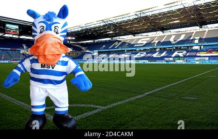 Duisburg, Deutschland. März 2019. Fotomontage Maskottchen Ennatz im leeren Stadion des MSV Duisburg, digital bearbeitet firo: 03/15/2020 Fußball, 3. Liga, Saison 2019/2020 MSV Duisburg Fuvuball vs. Coronavirus kein Fußball in der Schauinsland-Reisen Arena wegen Corona. Dafvºr gibt einen neuen Stellplatz !! Quelle: dpa/Alamy Live News Stockfoto