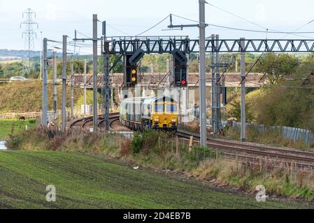 freightliner Diesel-Elektrolokomotive der Baureihe 66 mit dem Namen Hope Valley. Stockfoto