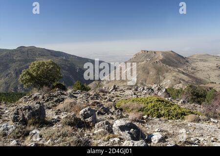 Sierra Nevada, España, Hiszpania, Spanien, Spanien; malerische Berglandschaft im Herbst. Malerische Berglandschaft im Herbst. 美麗如畫的山風景在秋天。 Stockfoto