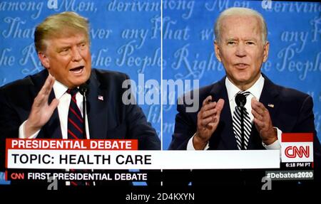 Screenshots der CNN-Website Live-Berichterstattung über die US-Präsidentschaftsdebatte zwischen Präsident Donald Trump und dem ehemaligen Vizepräsidenten Joe Biden. Stockfoto