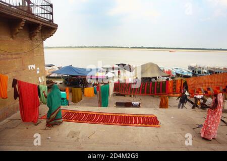 Schal Basar in Varanasi Indien Stockfoto