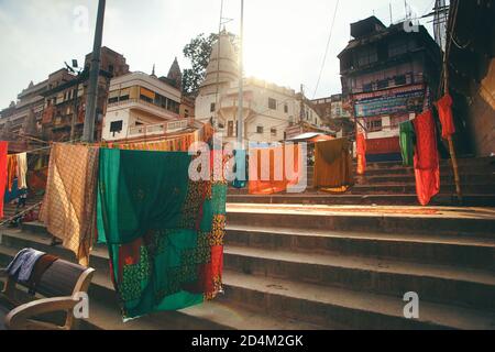 Schal Basar in Varanasi Indien Stockfoto