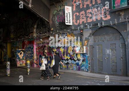 Graffiti entlang Leake Street am 14. September 2020 auf der South Bank im Vereinigten Königreich. Foto von Sam Mellish Stockfoto