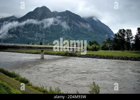 Überschwemmt rhein in Liechtenstein und der Schweiz nach ein paar Schwere Regentage 30.8.2020 Stockfoto