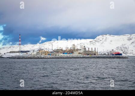 Moderne Fabrik zur Verflüssigung von Gas auf Melkøya bei Hammerfest In Nordnorwegen Stockfoto