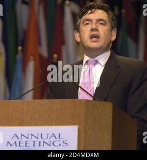 Vereinigtes Königreich Schatzkanzler Gordon Brown am IWF-Hauptquartier Washington DC. Ca. 29. September 2002 Stockfoto