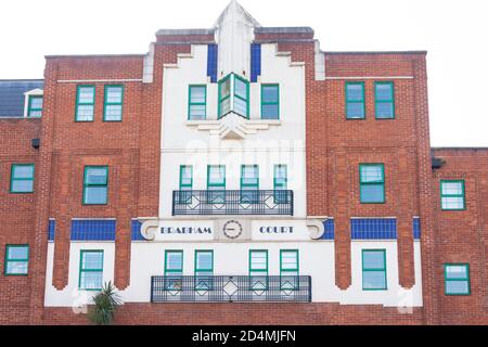 Art déco-Gebäude in Brabham Court, Central Road, Worcester Park, London Borough of Sutton, Greater London, England, Großbritannien Stockfoto