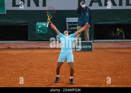 Afael NADAL (ESP) gewann das Spiel, Feier während der Roland Garros 2020, Grand Slam Tennisturnier, am 9. Oktober 2020 im Roland Garros Stadion Stockfoto