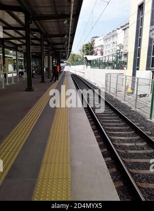 Kucukyali Istanbul-September 2020: Anatolische Seite Marmaray Bahnhof auf, Gebze - Halkali Zug. TÜRKEI Stockfoto