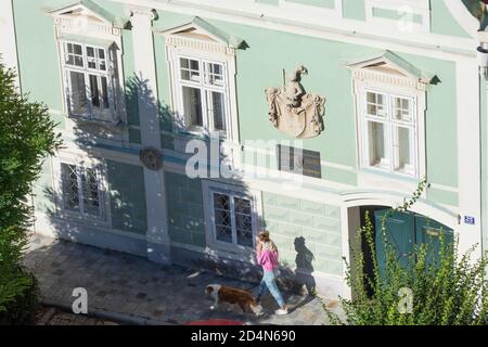 Retz: Hauptplatz, Hausnummer 25, wo Franz Liszt in Weinviertel, Niederösterreich, Niederösterreich, Österreich lebte Stockfoto