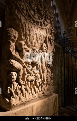 Großbritannien, England, Yorkshire, York Minster, Crypt, der Doomstone, Norman geschnitzte Figuren Stockfoto