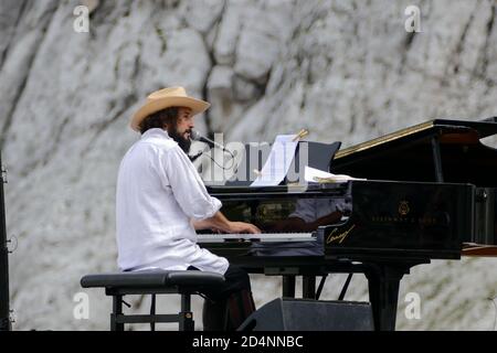 ITALIEN - JUL 10: Italienischer Autor und Musiker Vinicio Capossela während des Konzerts am 10. Juli 2017 Stockfoto