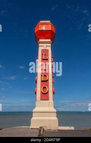 Der berühmte lido Turm und Schild aus den 1920er Jahren in Margate, Kent Stockfoto