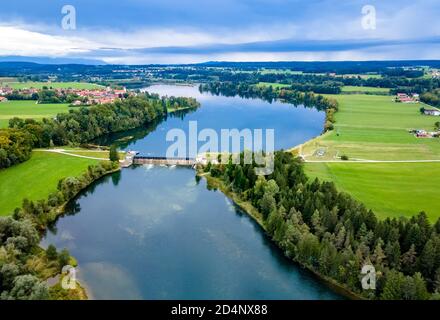 Schleife des Lech, bei Apfeldorfhausen, von Reichling, Apfeldorf, Pfaffenwinkel, Oberbayern, Bayern, Deutschland, Europa aus gesehen Stockfoto