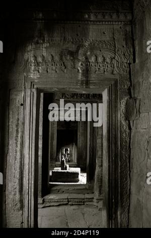 Steinschnitzereien und Säulen der Tempel von Ankor Wat Stockfoto