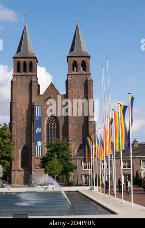 Die St. Walburgis Kirche in Arnheim, Niederlande Stockfoto