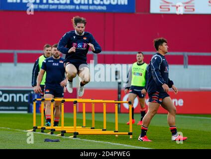 Thomond Park, Limerick, Münster, Irland. Oktober 2020. Guinness Pro 14 Rugby, Münster gegen Edinburgh; Edinburgh Spieler wärmen sich vor dem Anpfiff Kredit: Action Plus Sports/Alamy Live News Stockfoto