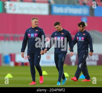 Thomond Park, Limerick, Münster, Irland. Oktober 2020. Guinness Pro 14 Rugby, Münster gegen Edinburgh; Edinburgh Spieler wärmen sich vor dem Anpfiff Kredit: Action Plus Sports/Alamy Live News Stockfoto