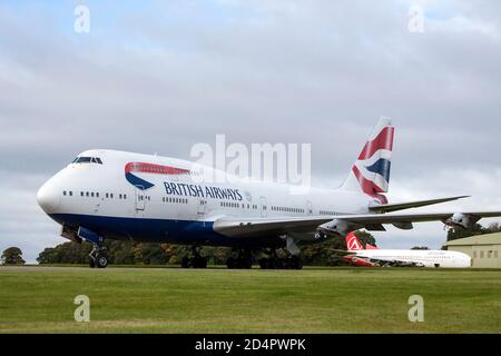 G-BYGA British Airways Boeing 747 am Cotswold Airport Kemble Oktober 2020 bei Air Salvage International eingelagert. Stockfoto