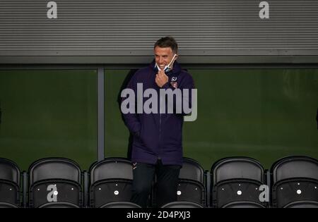 London, Großbritannien. Oktober 2020. England Women Manager Phil Neville beim FAWSL-Spiel zwischen Tottenham Hotspur Women & Manchester United Women am 10. Oktober 2020 im Hive, London, England. Foto von Andy Rowland. Kredit: Prime Media Images/Alamy Live Nachrichten Stockfoto