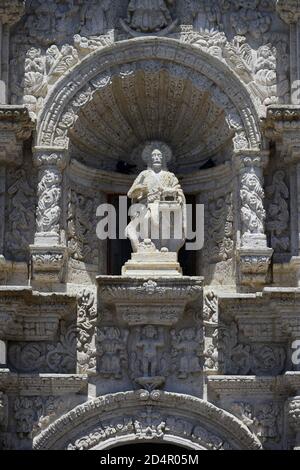 Statue in der Kirche Parroquia San Juan Bautista de Yanahuara, Arequipa, Peru, Südamerika Stockfoto