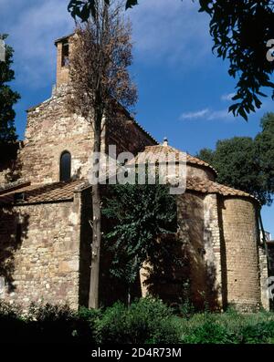 Monumentale Chuch-Komplex von St. Pere. Terrassa, Provinz Barcelona, Katalonien, Spanien. Kirche von Sant Pere. Es stammt aus dem späten Mittelalter und der Romanik (12. Jahrhundert). Stockfoto